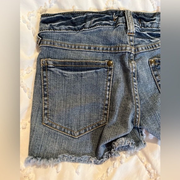 FP Free People Womens W 25 Denim Jean Fringe Hem Shorts - Picture 9 of 9